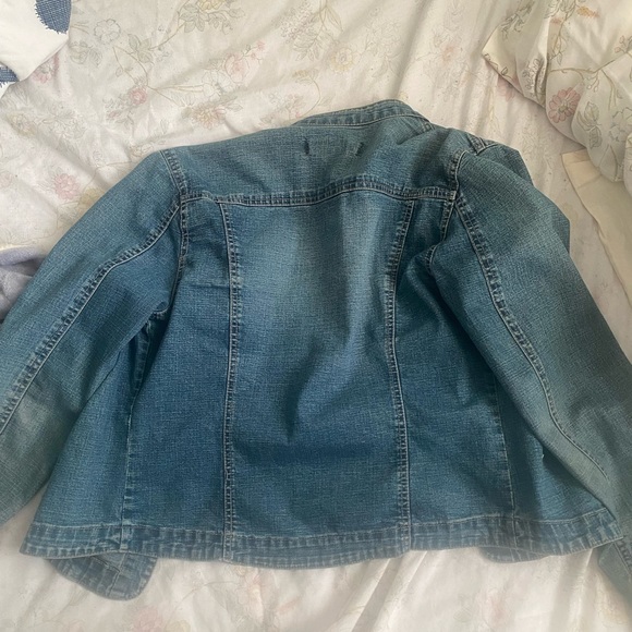 Women jacket - Picture 2 of 4